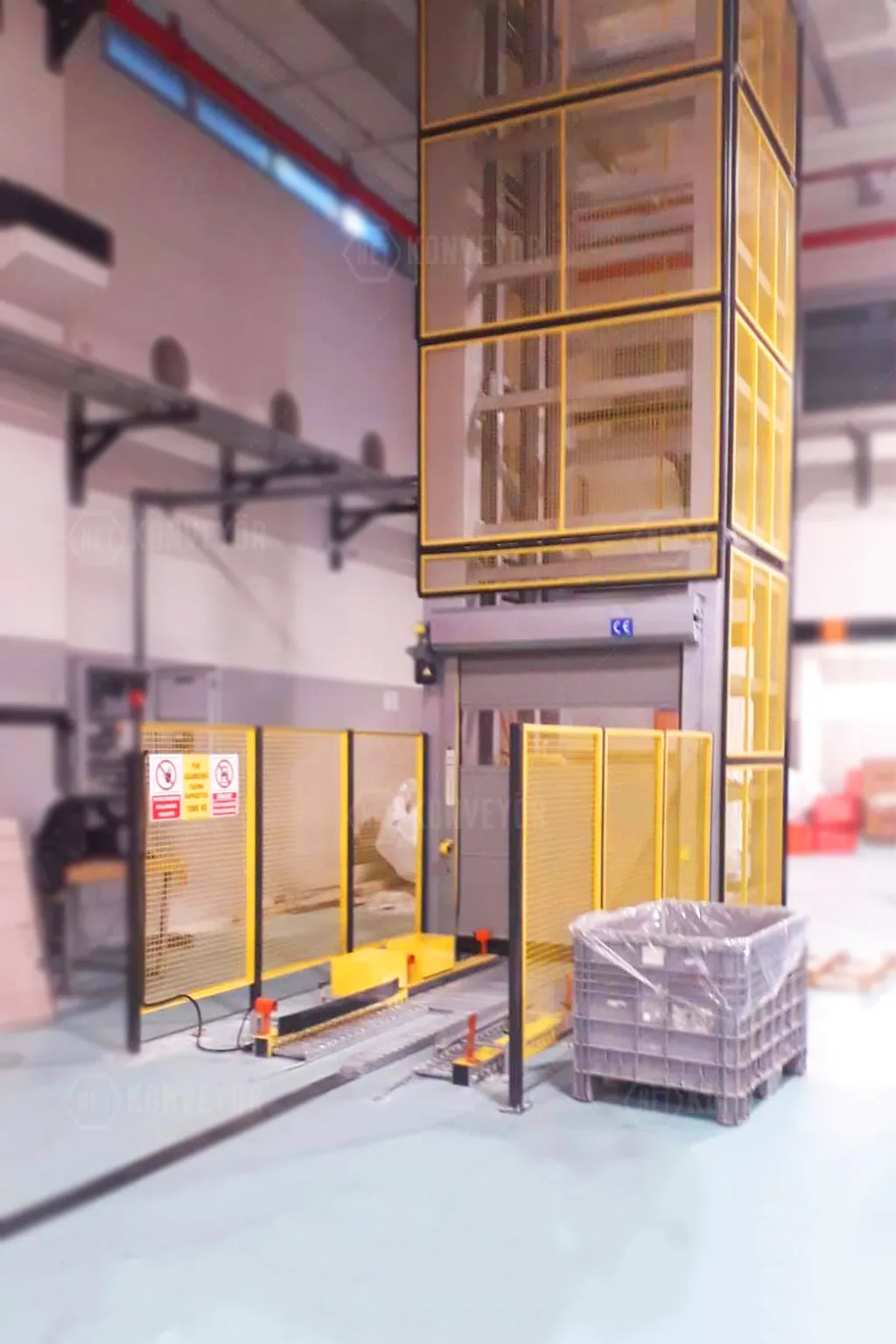 Vertical Pallet Lifting Conveyors