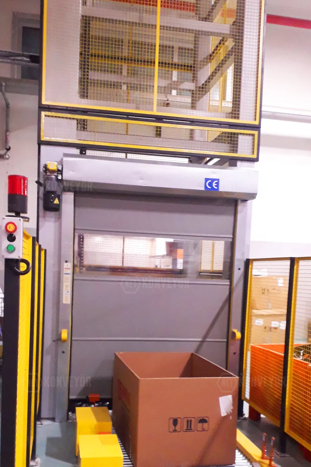 Vertical Pallet Lifting Conveyors