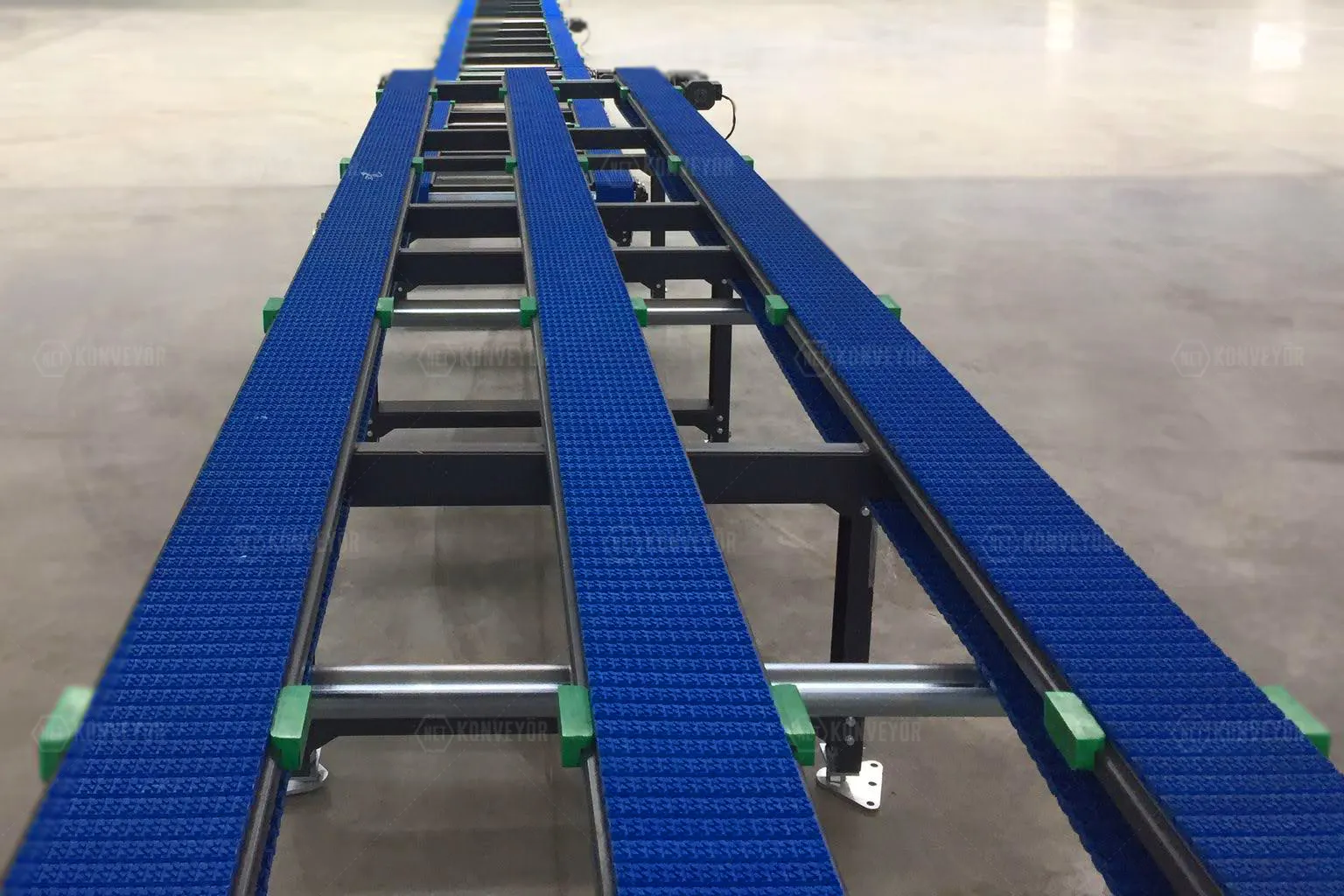 Modular Belt Pallet Conveyor