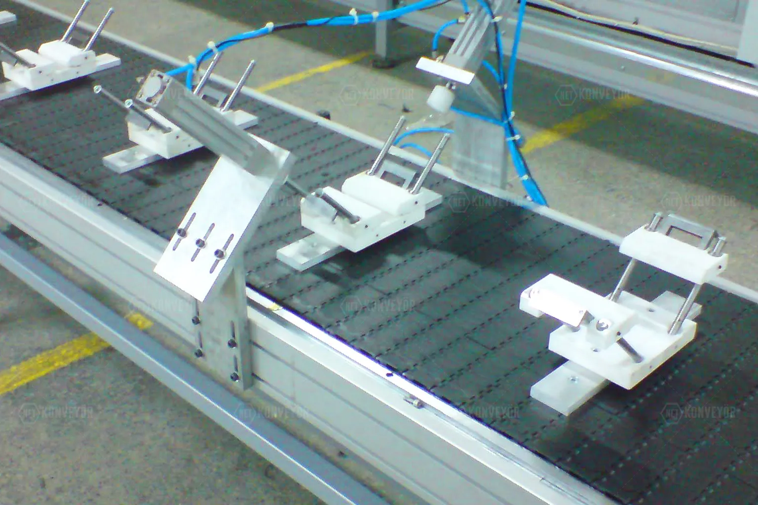 assembly line conveyor system