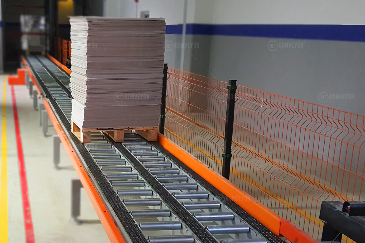Chain Pallet Conveyor